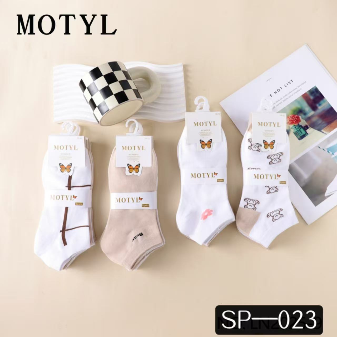 Skarpety damskie Roz 35-42, Mix kolor Paczka 40 szt